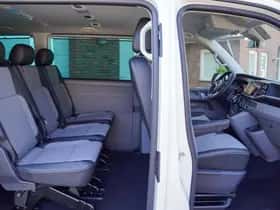 Volkswagen Caravelle (2023) thumbnail 5
