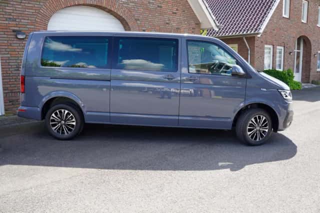 Volkswagen Transporter (2024) thumbnail 4