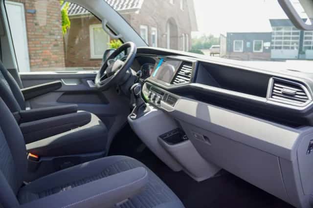 Volkswagen Transporter (2024) thumbnail 8