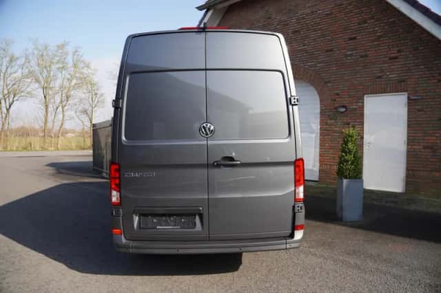 Volkswagen Crafter (2024) thumbnail 2