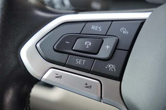 Volkswagen Multivan (2023) thumbnail 11