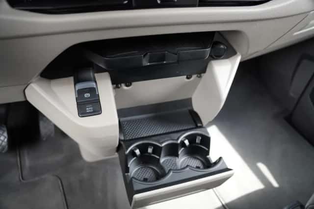 Volkswagen Multivan (2023) thumbnail 19
