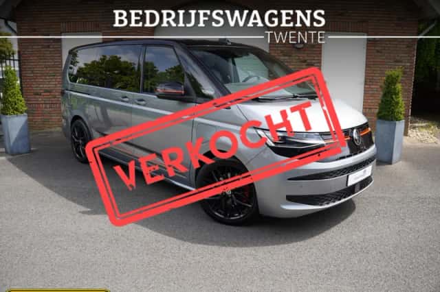 Volkswagen Multivan (2023) thumbnail 3