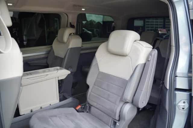 Volkswagen Multivan (2023) thumbnail 23
