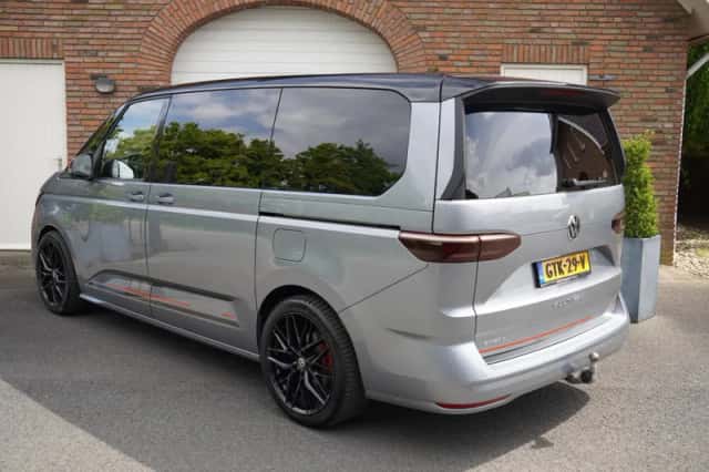 Volkswagen Multivan (2023) thumbnail 25