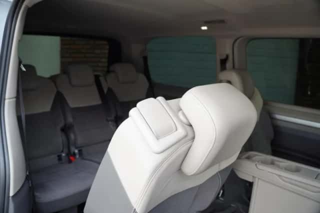Volkswagen Multivan (2023) thumbnail 6