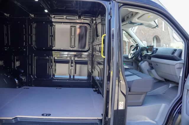 Volkswagen Crafter (2024) thumbnail 5