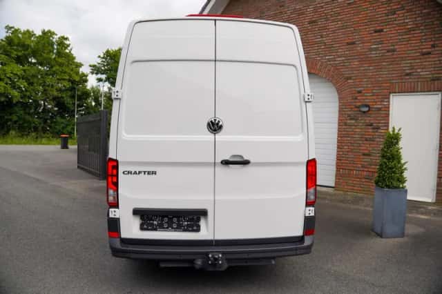Volkswagen Crafter (2024) thumbnail 1