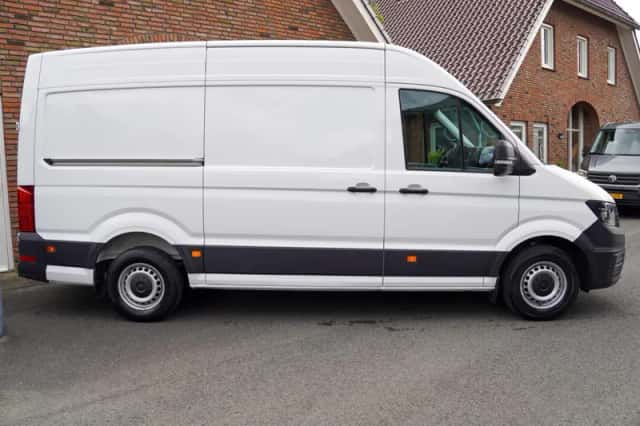 Volkswagen Crafter (2024) thumbnail 4