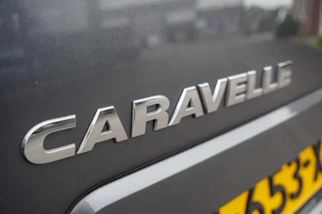 Volkswagen Caravelle (2019) thumbnail 2