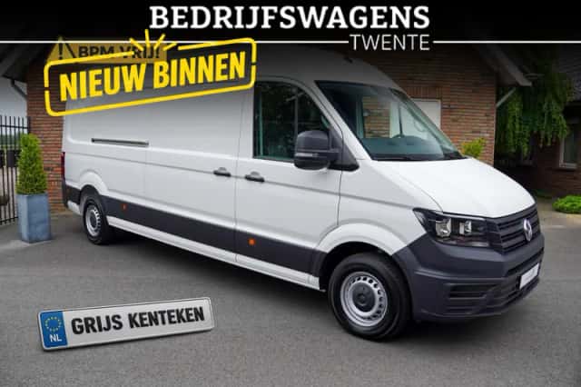 Volkswagen Crafter (2024) thumbnail 3