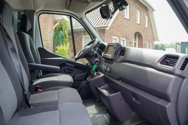 Nissan Interstar (2024) thumbnail 5