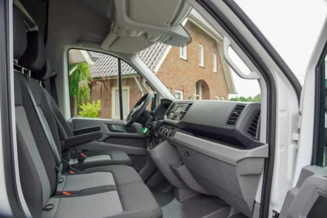 Volkswagen Crafter (2024) thumbnail 6