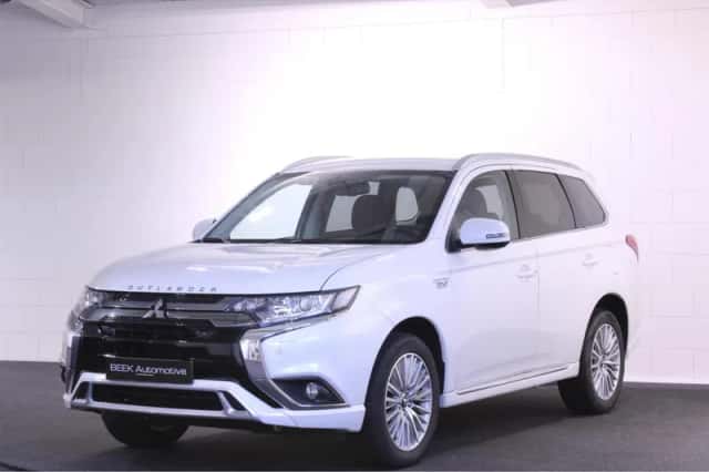 Mitsubishi Outlander (2019) thumbnail 1