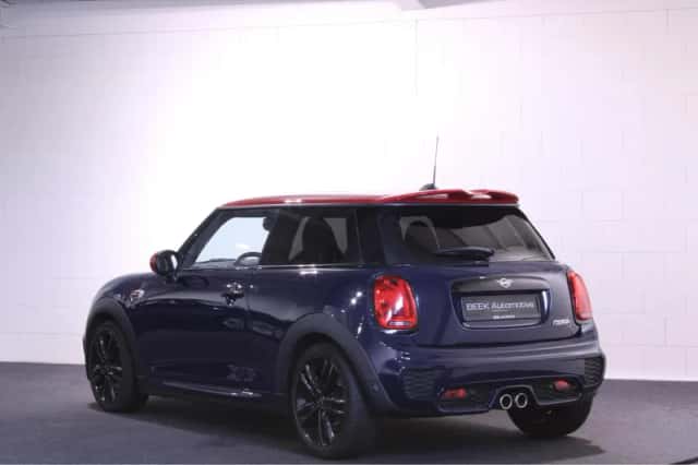 MINI Cooper S (2019) thumbnail 6