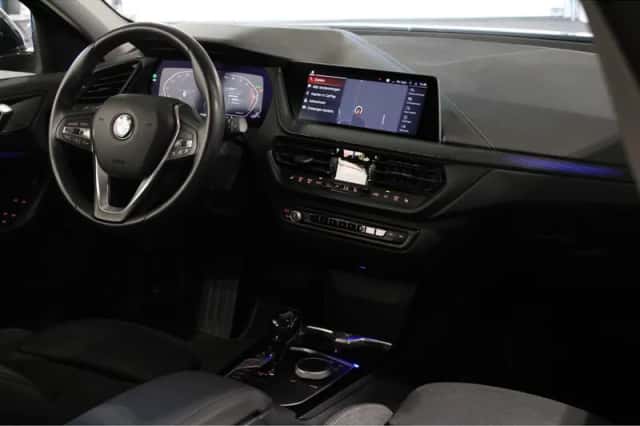 BMW 1-Serie (2021) thumbnail 2