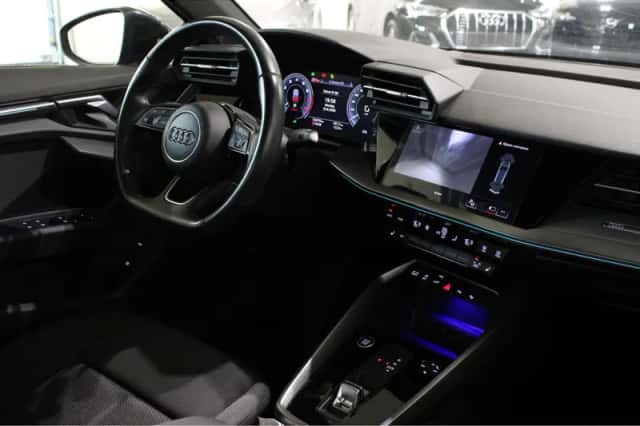 Audi A3 (2023) thumbnail 2
