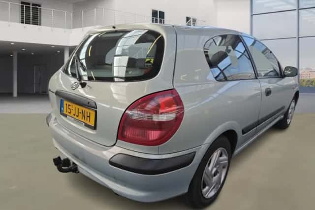 Nissan Almera (2002) thumbnail 3
