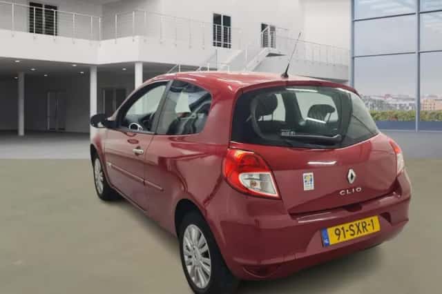 Renault Clio (2012) thumbnail 4