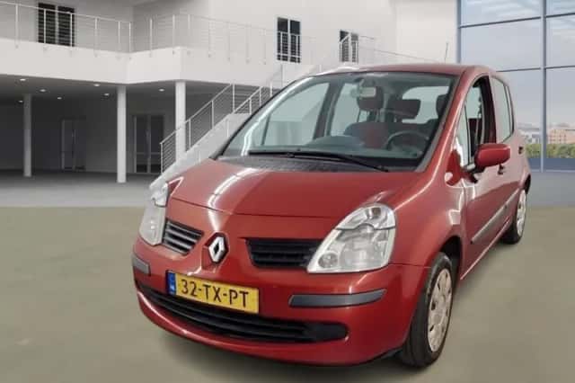 Renault Modus (2007) thumbnail 1