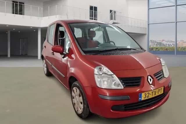 Renault Modus (2007) thumbnail 2