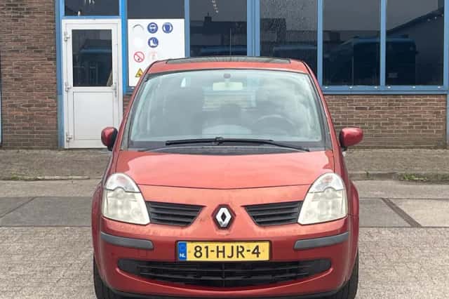 Renault Modus (2008) thumbnail 2