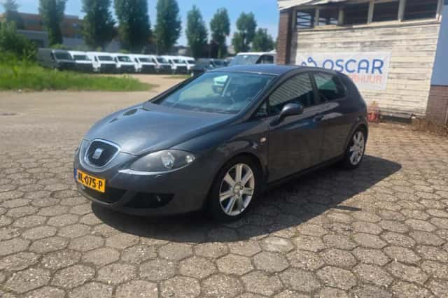 SEAT Leon (2009) thumbnail 1
