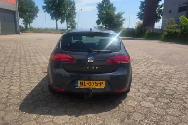 SEAT Leon (2009) thumbnail 5
