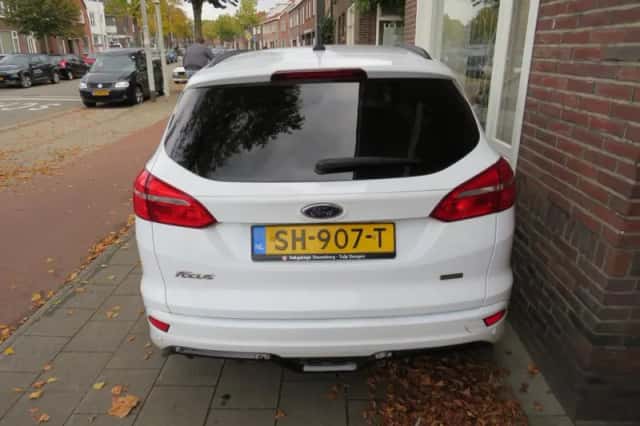 Ford Focus (2018) thumbnail 4