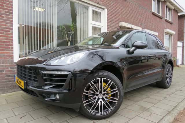 Porsche Macan (2015) thumbnail 1