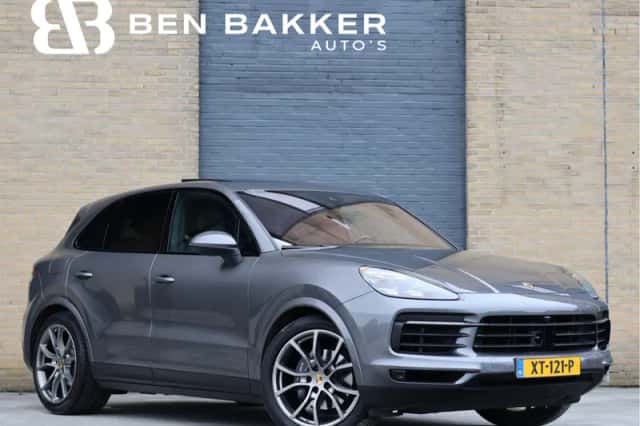 Porsche Cayenne (2019) thumbnail 1