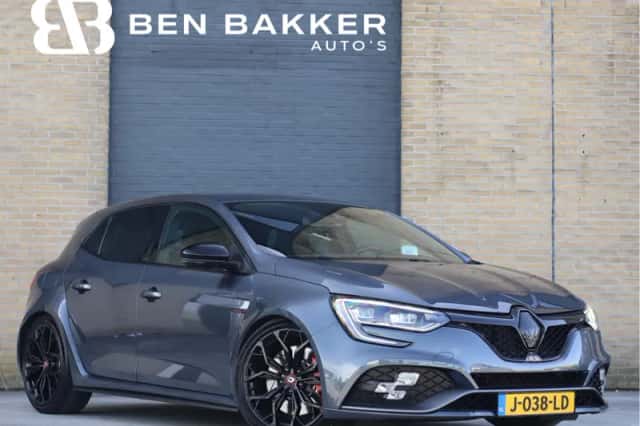 Renault Mégane (2018) thumbnail 2