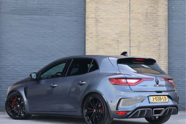Renault Mégane (2018) thumbnail 3