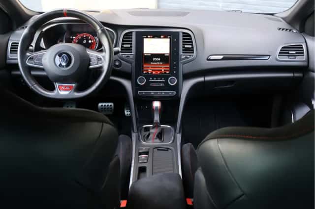 Renault Mégane (2018) thumbnail 4