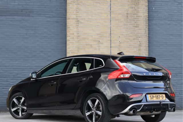 Volvo V40 (2018) thumbnail 3