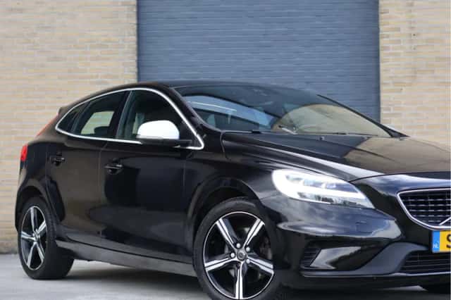 Volvo V40 (2018) thumbnail 5