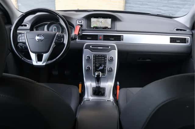Volvo XC70 (2015) thumbnail 5