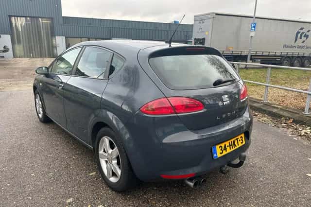 SEAT Leon (2009) thumbnail 3