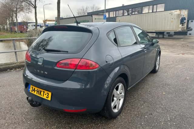 SEAT Leon (2009) thumbnail 4