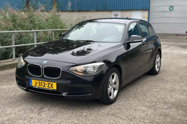 BMW 1-Serie (2011) thumbnail 1