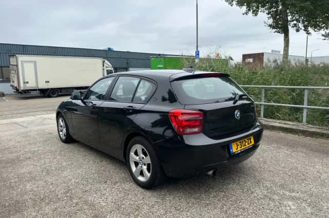 BMW 1-Serie (2011) thumbnail 3
