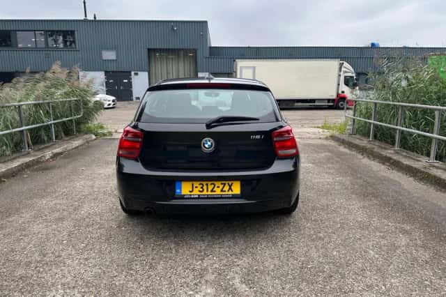 BMW 1-Serie (2011) thumbnail 4