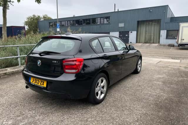 BMW 1-Serie (2011) thumbnail 5