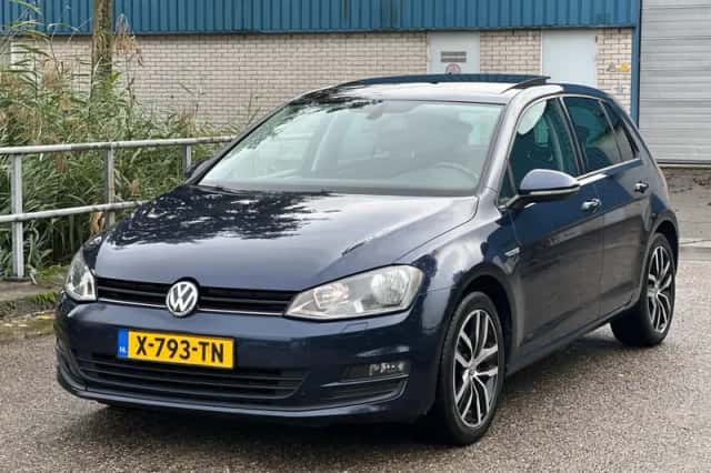 Volkswagen Golf (2014) thumbnail 1