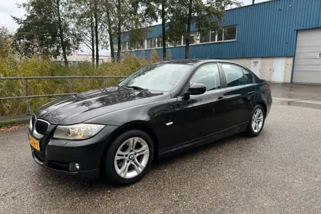 BMW 3-Serie (2012) thumbnail 2