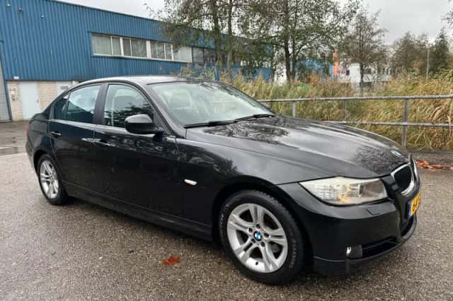 BMW 3-Serie (2012) thumbnail 6