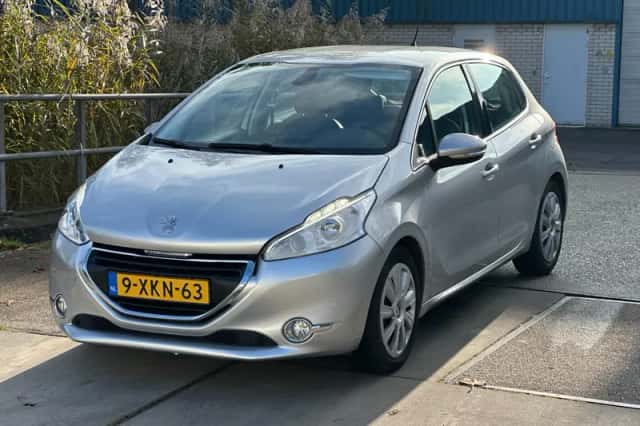 Peugeot 208 (2014) thumbnail 1
