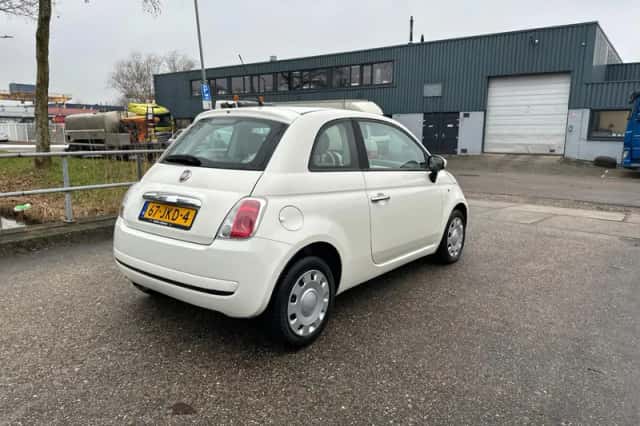 Fiat 500 (2009) thumbnail 3