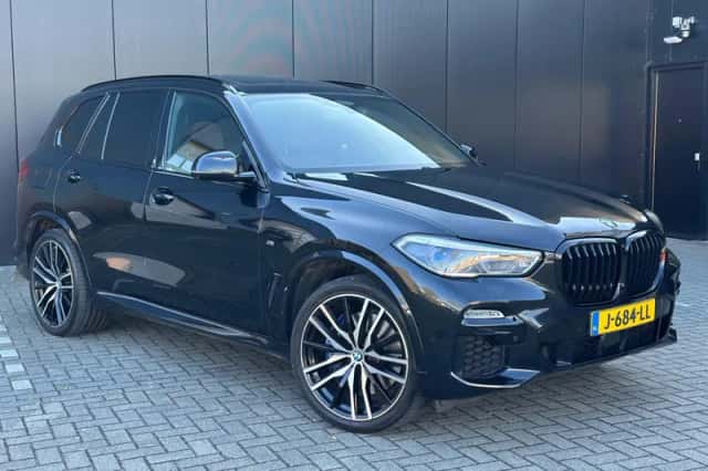 BMW X5 (2020) thumbnail 2