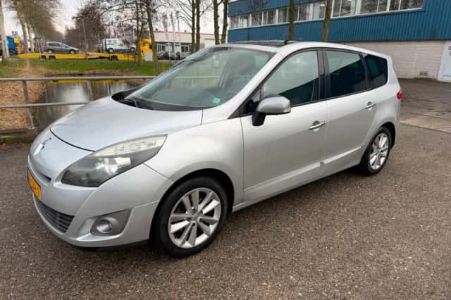 Renault Grand Scénic (2012) thumbnail 3